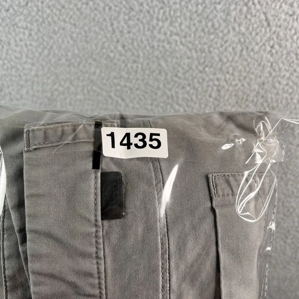 The‎ North Face Shorts Men's 40 Grey Pockets Hiking